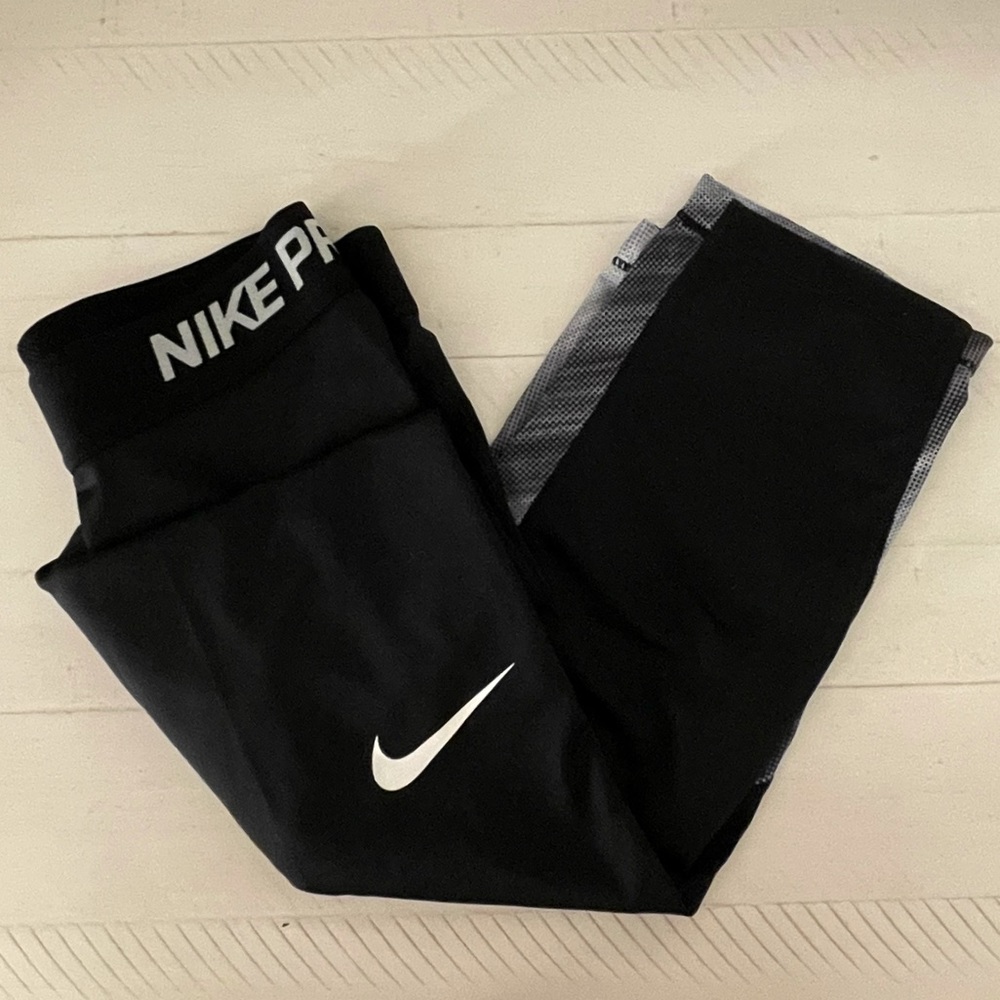 Nike Pro Cropped Leggings